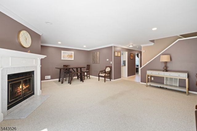 3 Sandpiper Dr, Sayreville Boro, NJ 08859