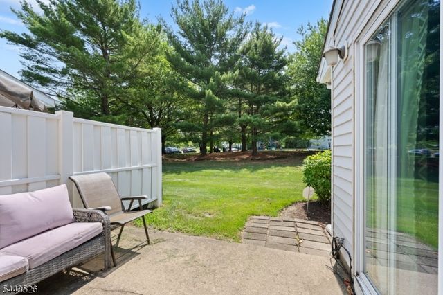 3 Sandpiper Dr, Sayreville Boro, NJ 08859