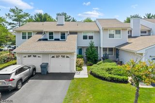 3 Sandpiper Dr, Sayreville Boro, NJ 08859