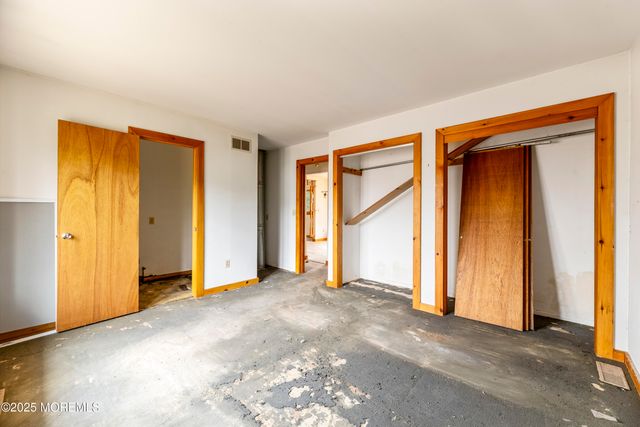 198 Grand Central Parkway, Bayville, NJ 08721
