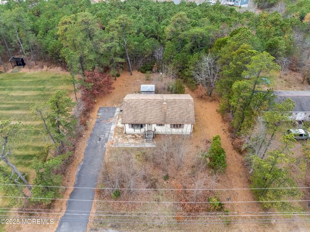 198 Grand Central Parkway, Bayville, NJ 08721