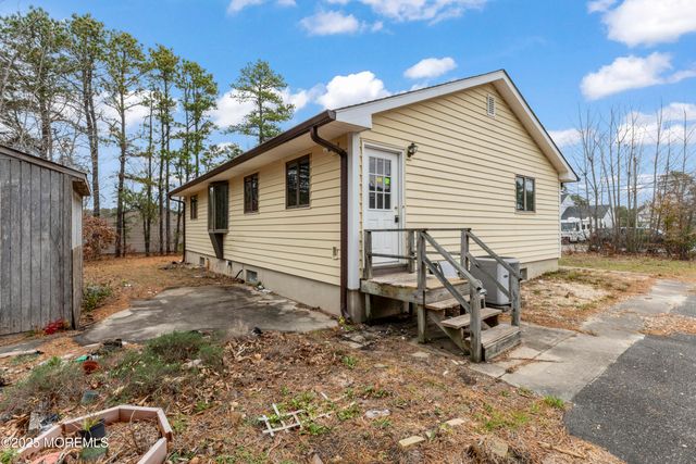198 Grand Central Parkway, Bayville, NJ 08721