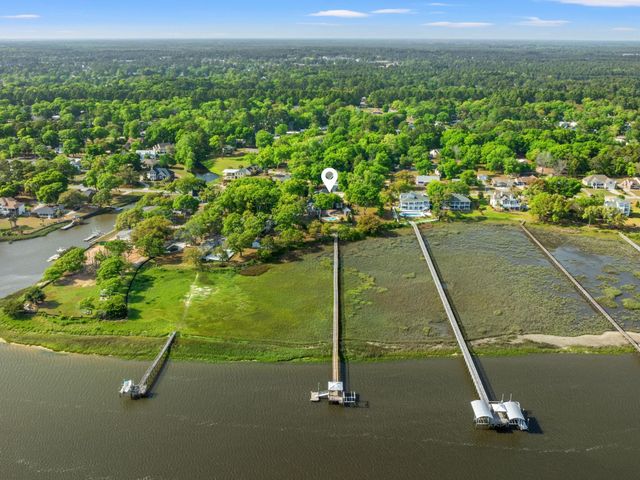 404 Shoreline Dr. E, Sunset Beach, NC 28468