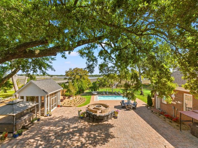 404 Shoreline Dr. E, Sunset Beach, NC 28468