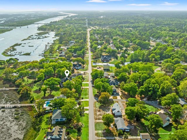404 Shoreline Dr. E, Sunset Beach, NC 28468