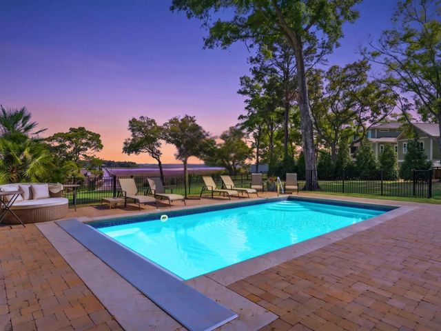 404 Shoreline Dr. E, Sunset Beach, NC 28468