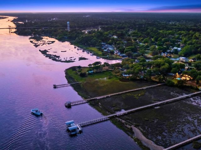 404 Shoreline Dr. E, Sunset Beach, NC 28468