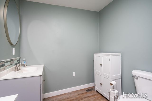 6048 Stewart Woods Drive, Baltimore Twp, MI 49046