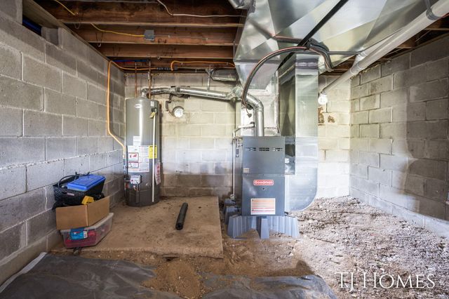 6048 Stewart Woods Drive, Baltimore Twp, MI 49046