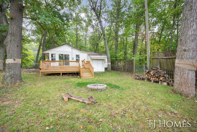 6048 Stewart Woods Drive, Baltimore Twp, MI 49046