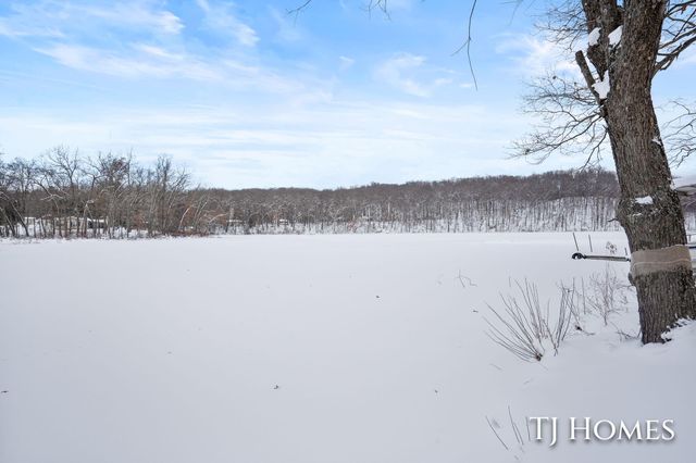 6048 Stewart Woods Drive, Baltimore Twp, MI 49046