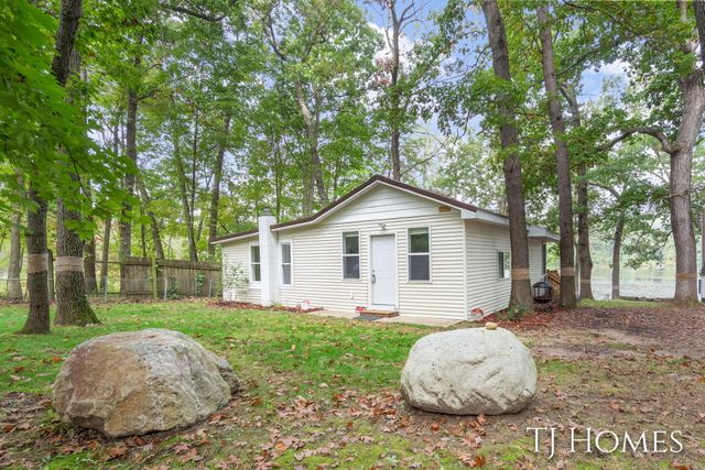 6048 Stewart Woods Drive, Baltimore Twp, MI 49046