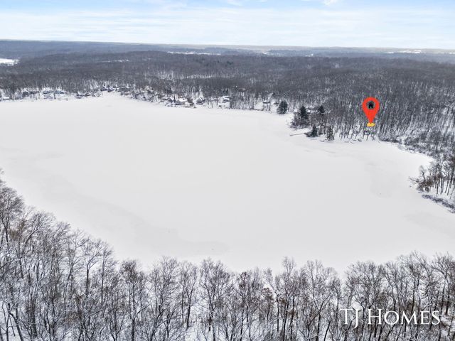 6048 Stewart Woods Drive, Baltimore Twp, MI 49046