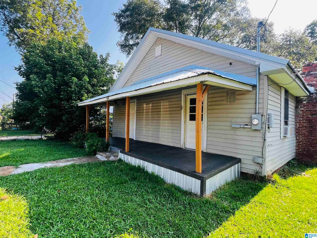 414 PIEDMONT AVENUE, Piedmont, AL 36272