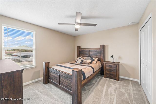 800 Lyons Circle NW, Palm Bay, FL 32907