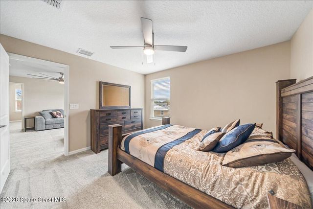 800 Lyons Circle NW, Palm Bay, FL 32907