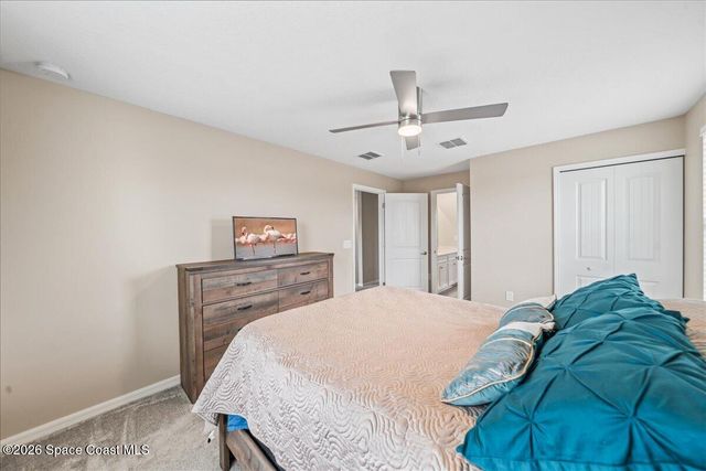 800 Lyons Circle NW, Palm Bay, FL 32907