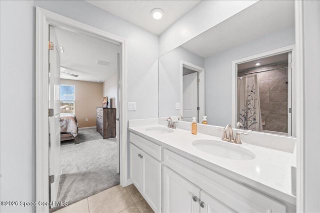 800 Lyons Circle NW, Palm Bay, FL 32907