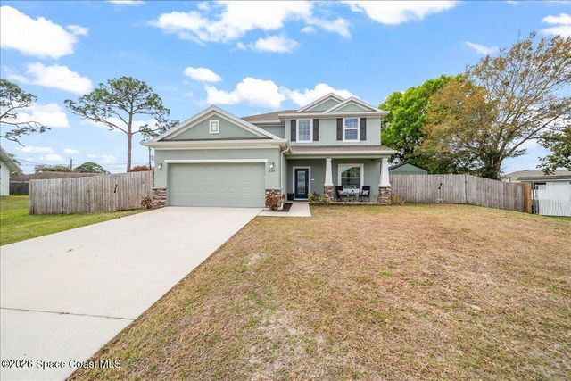 800 Lyons Circle NW, Palm Bay, FL 32907