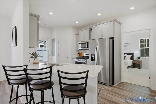 8272 Scott Commons Dr, Henrico, VA 23227