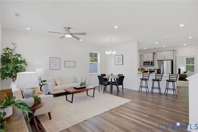 8272 Scott Commons Dr, Henrico, VA 23227