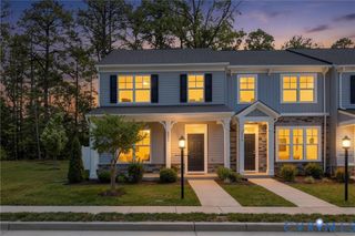 8272 Scott Commons Dr, Henrico, VA 23227
