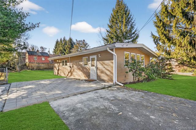 2 The Curve Road, Rock Hill, NY 12775