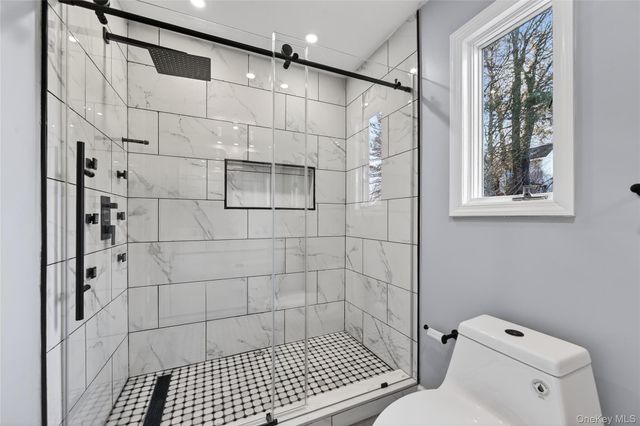 2 The Curve Road, Rock Hill, NY 12775