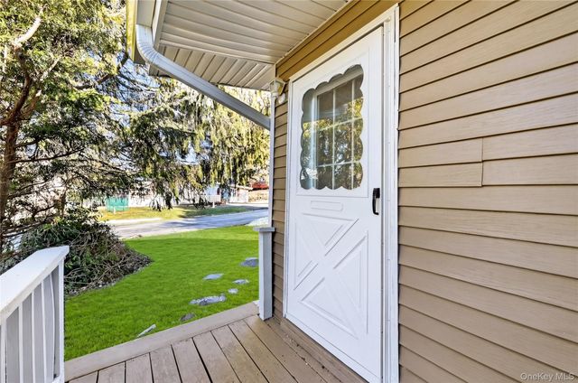 2 The Curve Road, Rock Hill, NY 12775