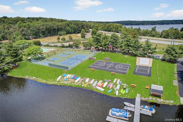 2 The Curve Road, Rock Hill, NY 12775