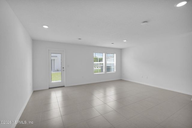 10128 WHISTLING PNE Court, Jacksonville, FL 32221