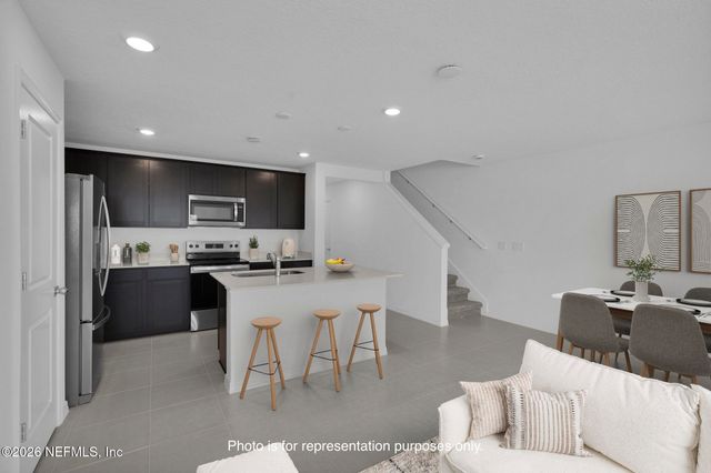 10128 WHISTLING PNE Court, Jacksonville, FL 32221