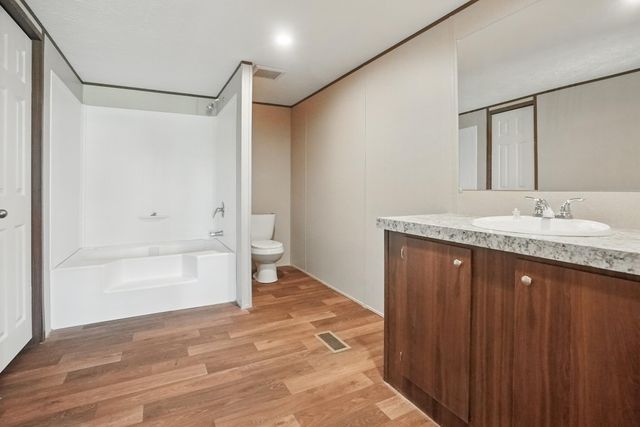 809 Maple Avenue, Moriarty, NM 87035