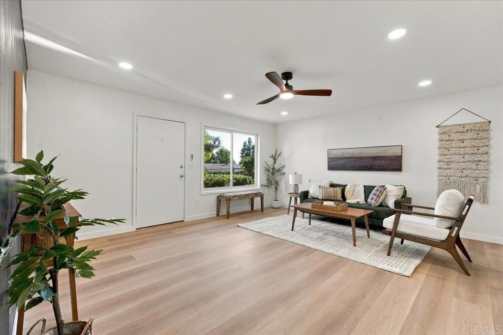 7861 Camino Tranquilo, San Diego, CA 92122 — photo 5