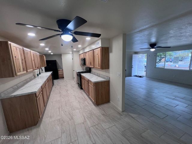 6808 E Koralee Street, Tucson, AZ 85710