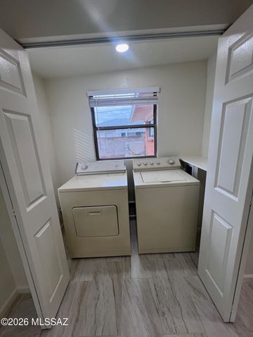 6808 E Koralee Street, Tucson, AZ 85710