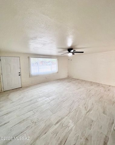 6808 E Koralee Street, Tucson, AZ 85710