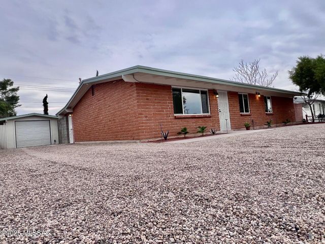 6808 E Koralee Street, Tucson, AZ 85710