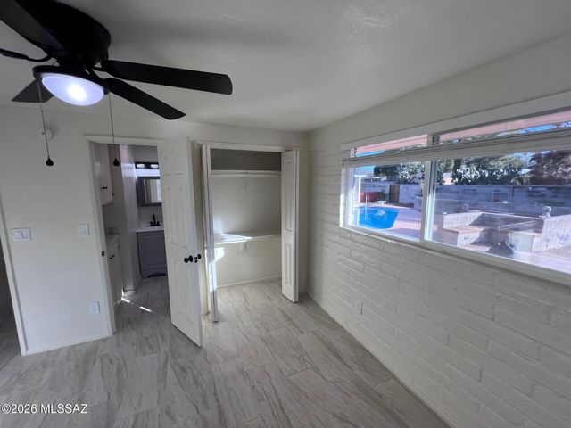 6808 E Koralee Street, Tucson, AZ 85710