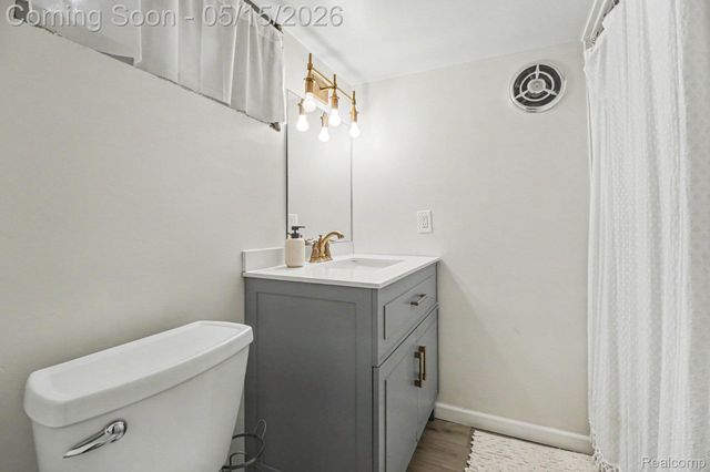 4402 Buckingham Road, Royal Oak, MI 48073