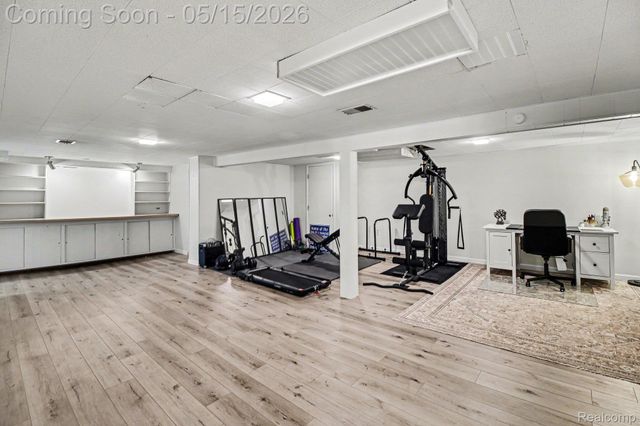 4402 Buckingham Road, Royal Oak, MI 48073