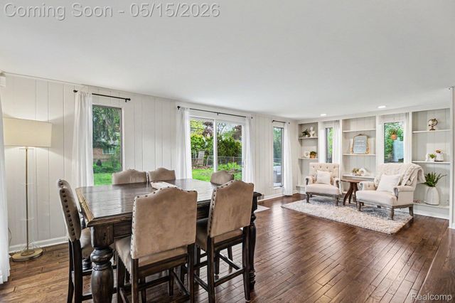 4402 Buckingham Road, Royal Oak, MI 48073