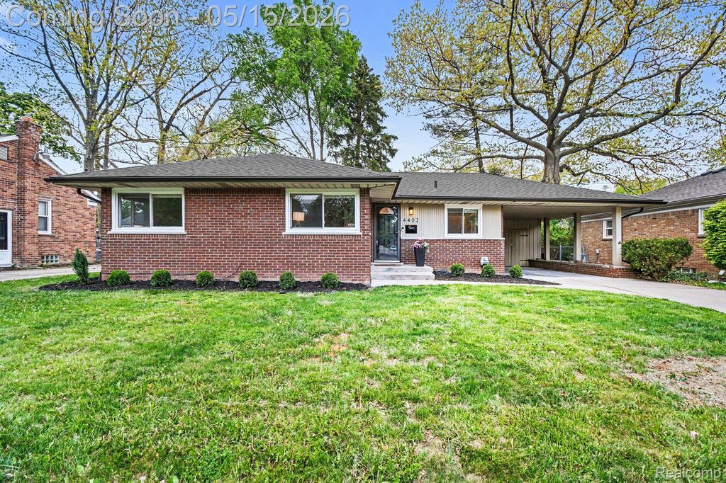 4402 Buckingham Road, Royal Oak, MI 48073
