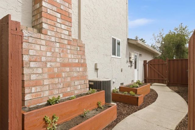 15675 La Sierra Court, Morgan Hill, CA 95037