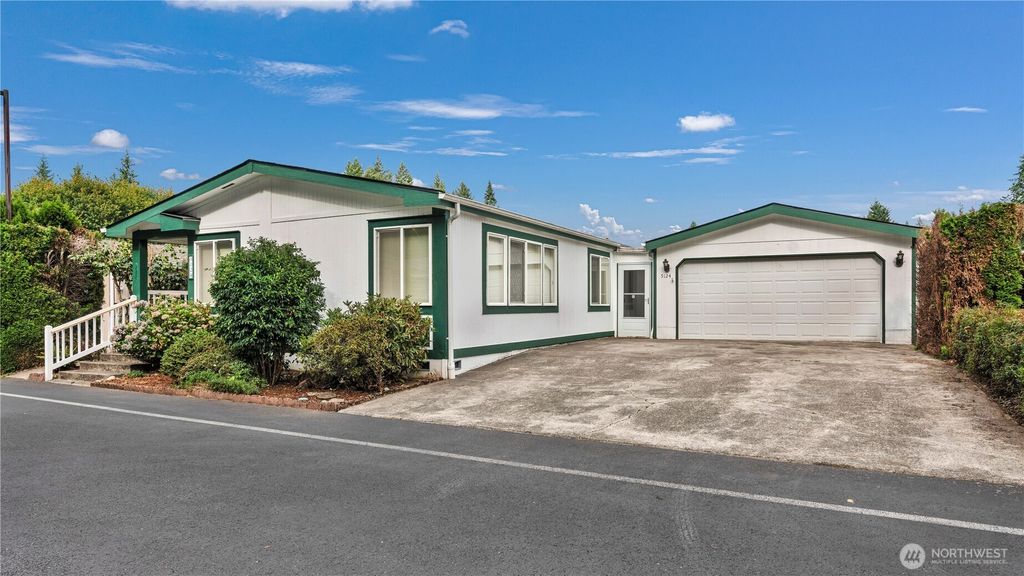 5124 W Gray Sea Eagle SW, Olympia, WA 98512