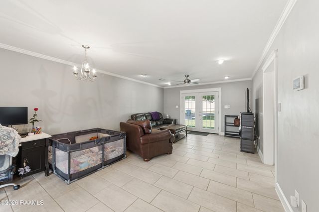 1030 Cecil Drive, Breaux Bridge, LA 70517