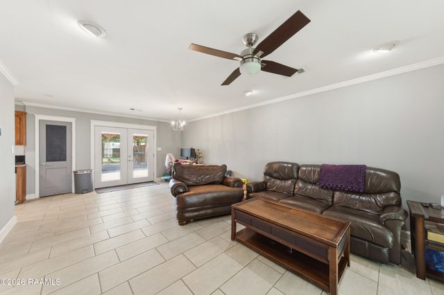 1030 Cecil Drive, Breaux Bridge, LA 70517
