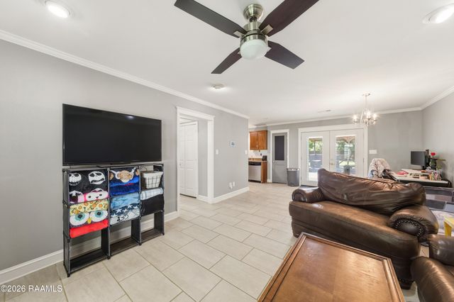 1030 Cecil Drive, Breaux Bridge, LA 70517