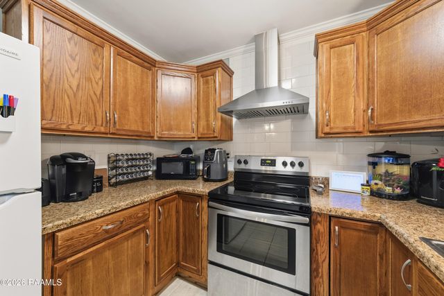 1030 Cecil Drive, Breaux Bridge, LA 70517