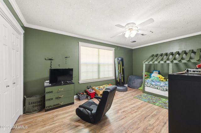 1030 Cecil Drive, Breaux Bridge, LA 70517